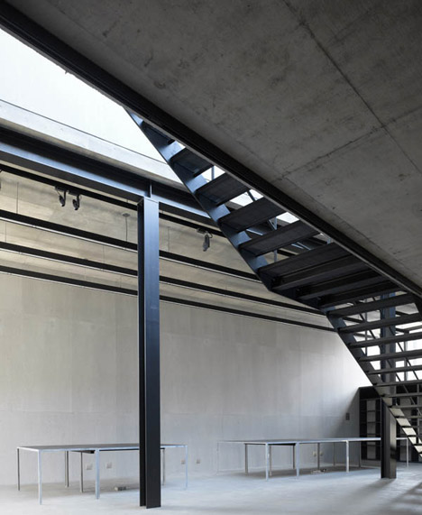 NH Office Building by General Design NH Office Building by General Design