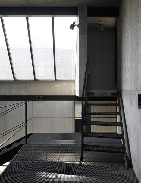 NH Office Building by General Design NH Office Building by General Design