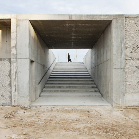 Valdefierro Park by Héctor Fernández Elorza and Manuel Fernández Ramírez