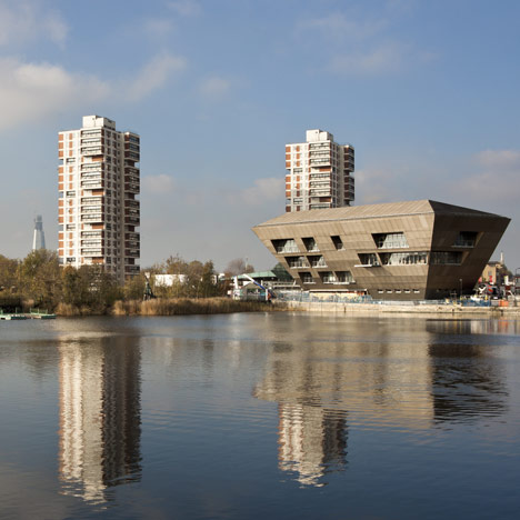 Movie: Canada Water Library by CZWG