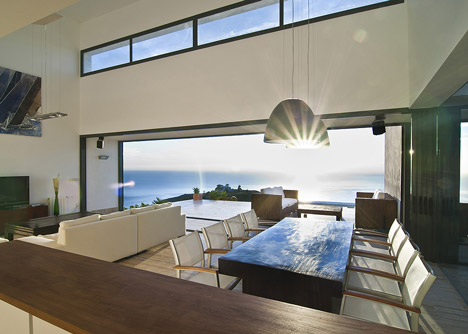 AA House by MVN Architects