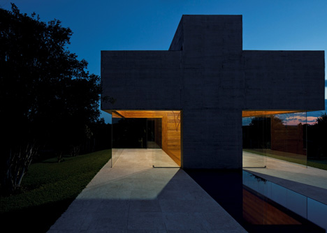 All Saints Chapel by Gustavo Penna All Saints Chapel by Gustavo Penna