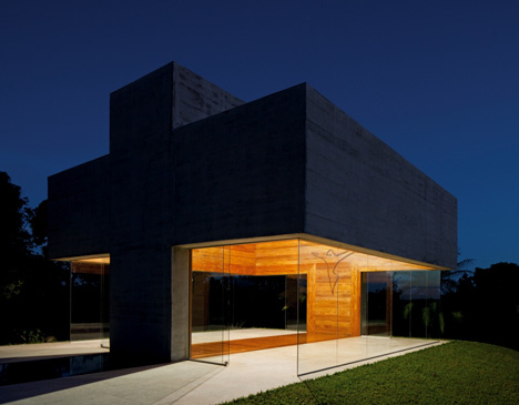 All Saints Chapel by Gustavo Penna All Saints Chapel by Gustavo Penna