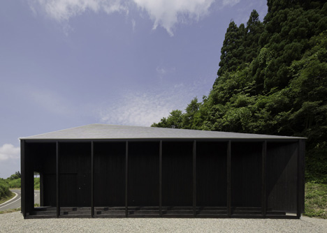 Australia House Gallery and Studio by Andrew Burns Australia House Gallery and Studio by Andrew Burns