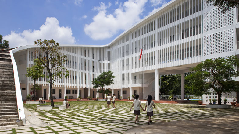 Binh Duong School by Vo Trong Nghia