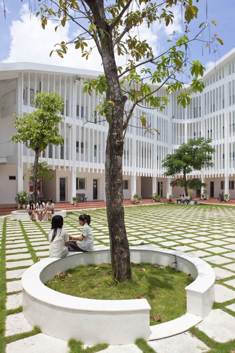Binh Duong School by Vo Trong Nghia Binh Duong School by Vo Trong Nghia