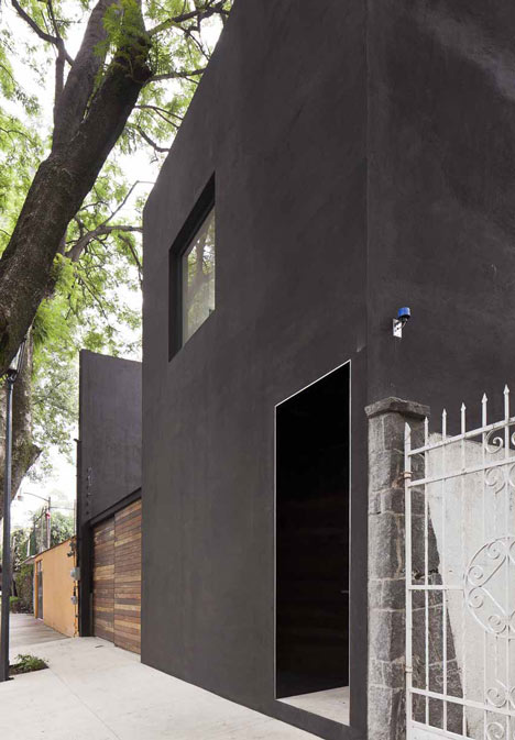 Casa Cerrada Reforma 108 by DCPP Arquitectos