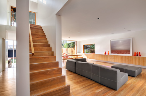 Castlecrag Residence by CplusC Architectural Workshop
