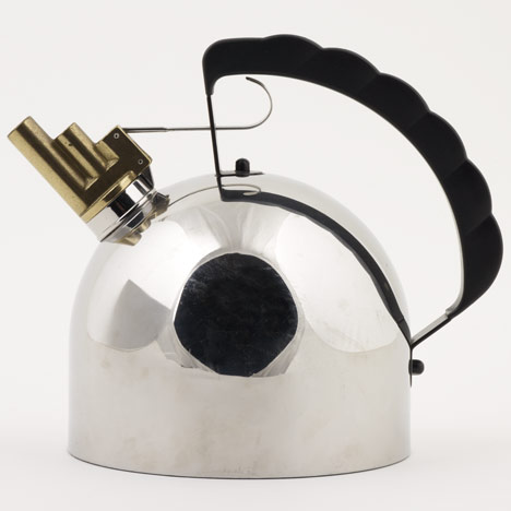 Design Museum Collection App: kettles Design Museum Collection App: kettles