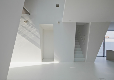 Ginan House by Keitaro Muto Architects Ginan House by Keitaro Muto Architects