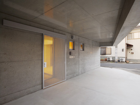 House in Kitaoji by Torafu Architects