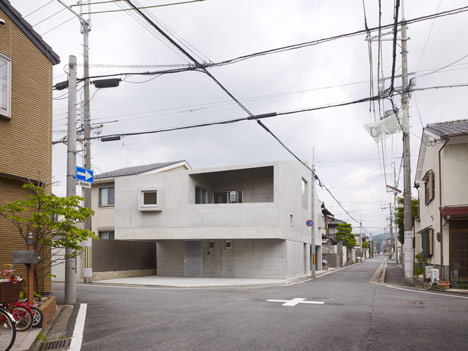 House in Kitaoji by Torafu Architects