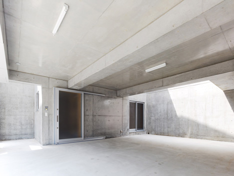 House in Kitaoji by Torafu Architects
