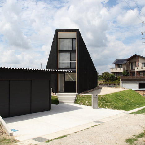 House in Toyota Aichi by Katsutoshi Sasaki + Associates