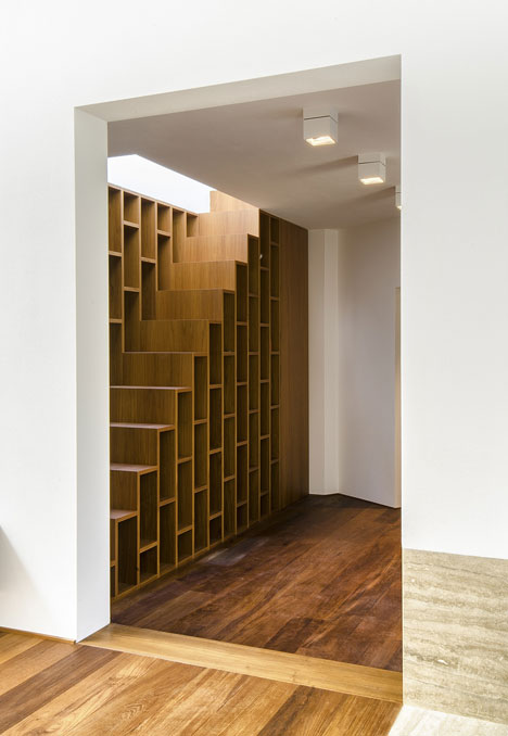 House in a Pine Wood by Sundaymorning and Massimo Fiorido Associati House in a Pine Wood by Sundaymorning and Massimo Fiorido Associati