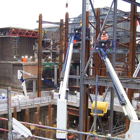 London construction site by sarflondondunc