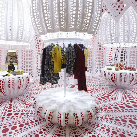Louis Vuitton and Kusama concept store at Selfridges Louis Vuitton and Kusama concept store at Selfridges