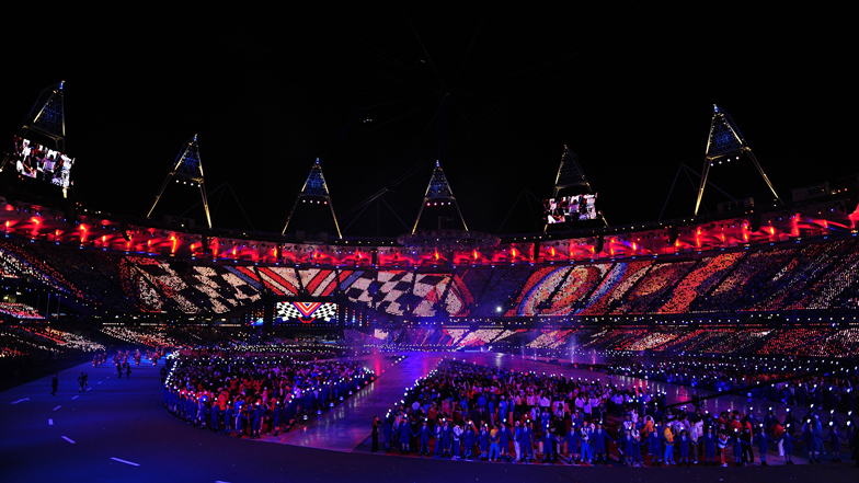 Pixel animations at London 2012 Olympic closing ceremony by Crystal CG