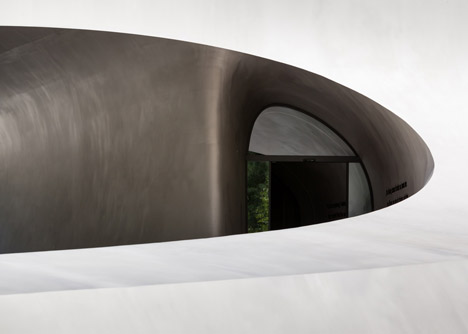 Porsche Pavillon by HENN Porsche Pavillon by HENN