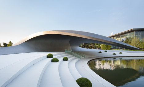 Porsche Pavillon by HENN Porsche Pavillon by HENN