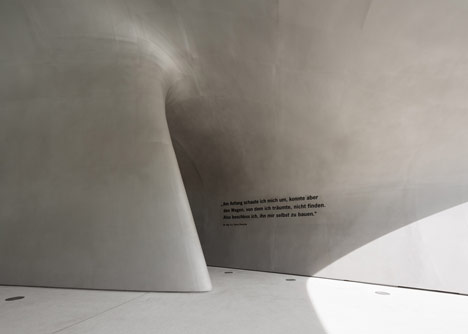 Porsche Pavillon by HENN Porsche Pavillon by HENN