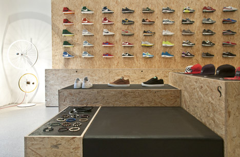 SUPPA Sneaker Boutique by Daniele Luciano Ferrazzano SUPPA Sneaker Boutique by Daniele Luciano Ferrazzano