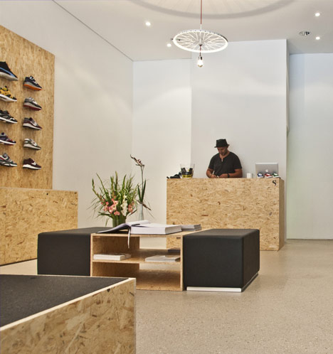 SUPPA Sneaker Boutique by Daniele Luciano Ferrazzano SUPPA Sneaker Boutique by Daniele Luciano Ferrazzano