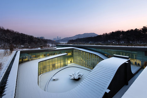 Seoul Memorial Park by HAEAHN Architecture Seoul Memorial Park by HAEAHN Architecture