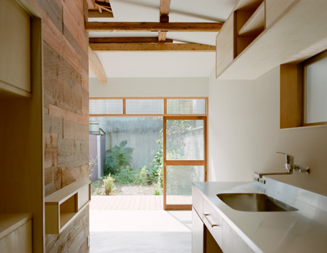 Timeline Machiya by Q-Architecture Laboratory Timeline Machiya by Q-Architecture Laboratory
