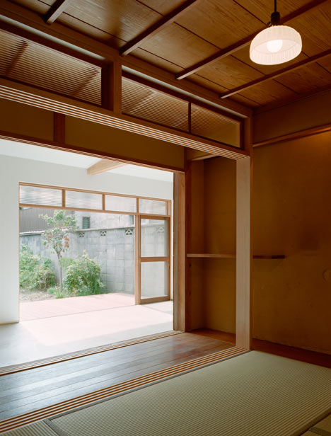 Timeline Machiya by Q-Architecture Laboratory Timeline Machiya by Q-Architecture Laboratory