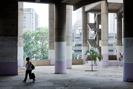 Torre David/Gran Horizonte by Justin McGuirk, Urban-Think Tank and Iwan Baan Torre David/Gran Horizonte by Justin McGuirk, Urban-Think Tank and Iwan Baan
