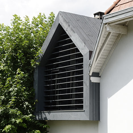 Une Maison sur la Maison by THE Architectes