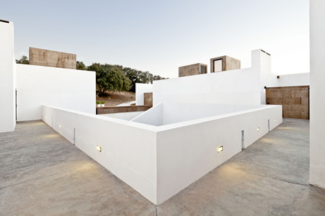 Villa Extramuros by Vora Arquitectura Villa Extramuros by Vora Arquitectura