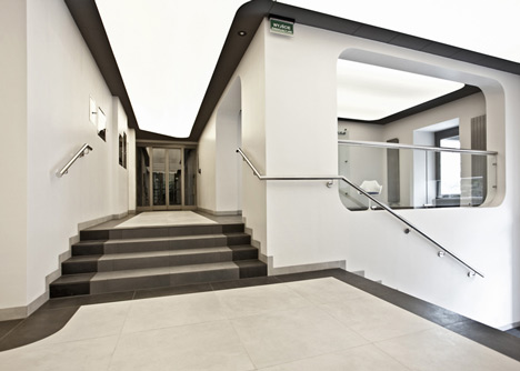 Voivodeship Police Headquarters by Poznan Projekt and Modelina Architekci Voivodeship Police Headquarters by Poznan Projekt and Modelina Architekci