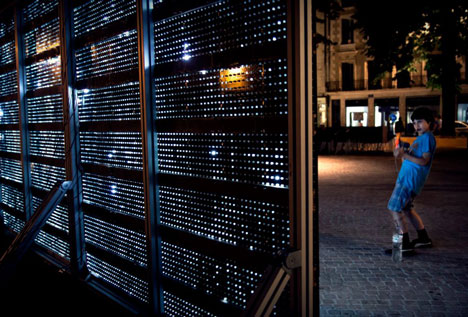 Water Light Graffiti by Antonin Forneau for DigitalArti Artlab