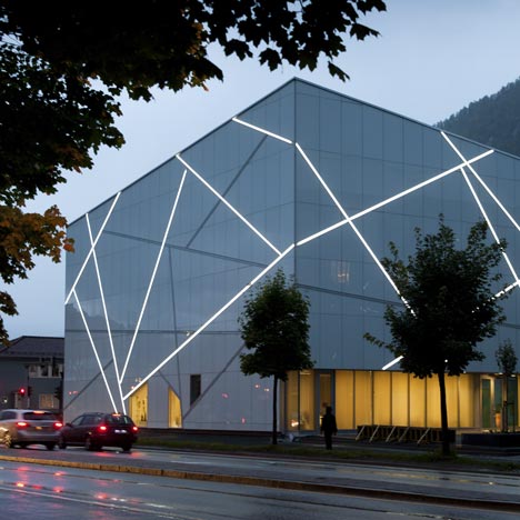 Sogn & Fjordane Kunstmuseum by C.F. Møller Architects