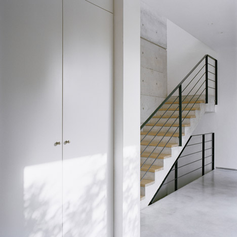 Ben Ami House by Shilo Benaroya Ben Ami House by Shilo Benaroya
