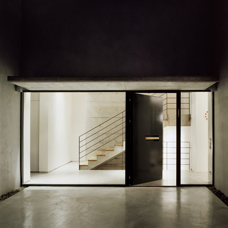 Ben Ami House by Shilo Benaroya Ben Ami House by Shilo Benaroya