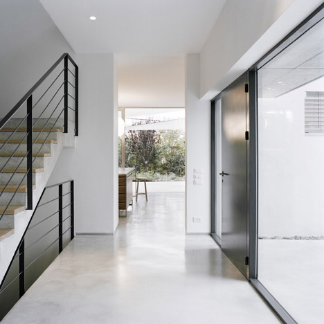 Ben Ami House by Shilo Benaroya Ben Ami House by Shilo Benaroya