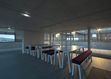 Centro de Recepción de Visitantes by a3gm + Mata y asociados