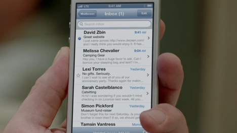 Dezeen features in Apple's iPhone 5 launch Dezeen features in Apple's iPhone 5 launch