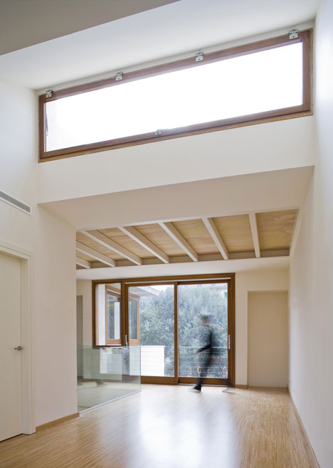 Ferriol House by Ripolltizon