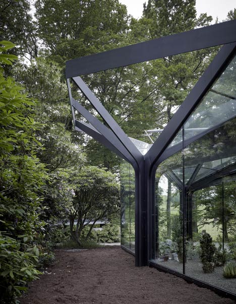 Greenhouse at Grüningen Botanical Garden by Buehrer Wuest Architekten Greenhouse at Grüningen Botanical Garden by Buehrer Wuest Architekten