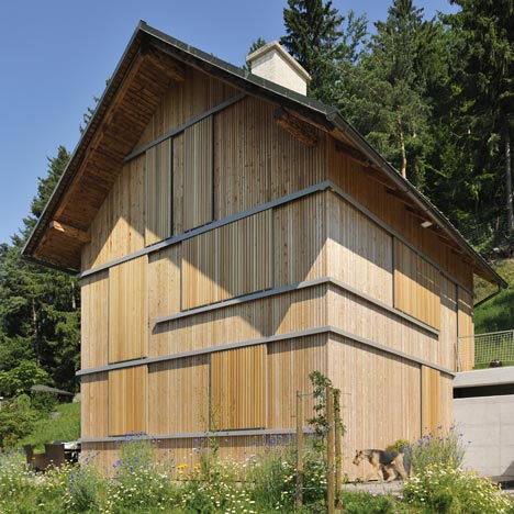 House HV by Kombinat House HV by Kombinat