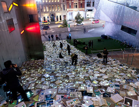 Literature Versus Traffic by Luzinterruptus