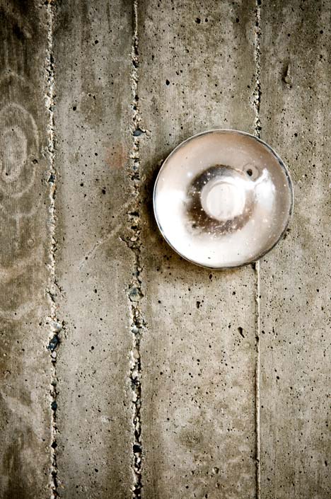 Movie: Omer Arbel on "making chandeliers on an agricultural farm"
