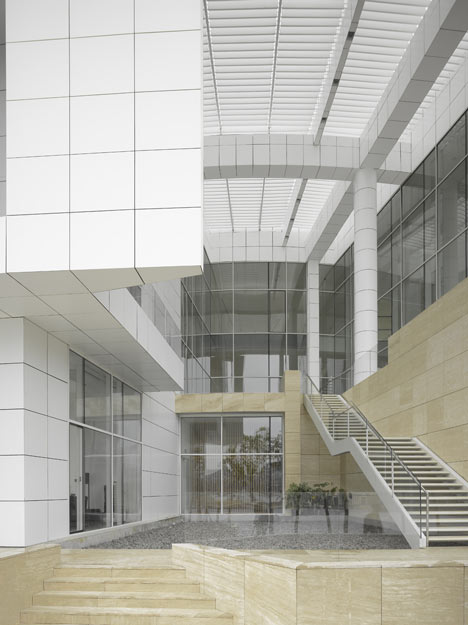 OCT Shenzhen Clubhouse by Richard Meier