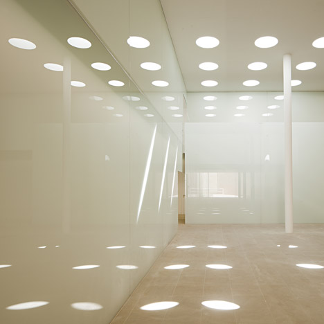Offices for Junta de Castilla y León by Alberto Campo Baeza