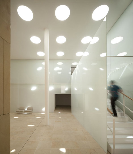 Offices for Junta de Castilla y León by Alberto Campo Baeza