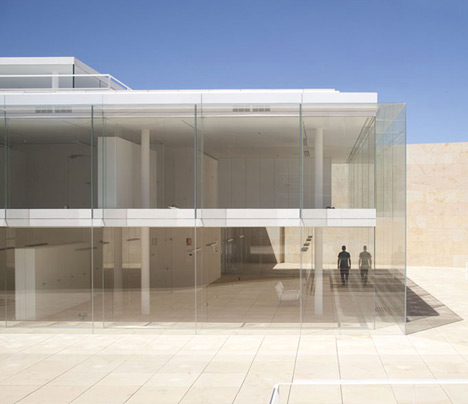 Offices for Junta de Castilla y León by Alberto Campo Baeza